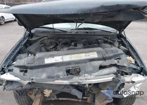 1999 Ford F-150 Xl/Xlt z USA, uszkodzony, nr VIN 1FTZF0720XKA20535